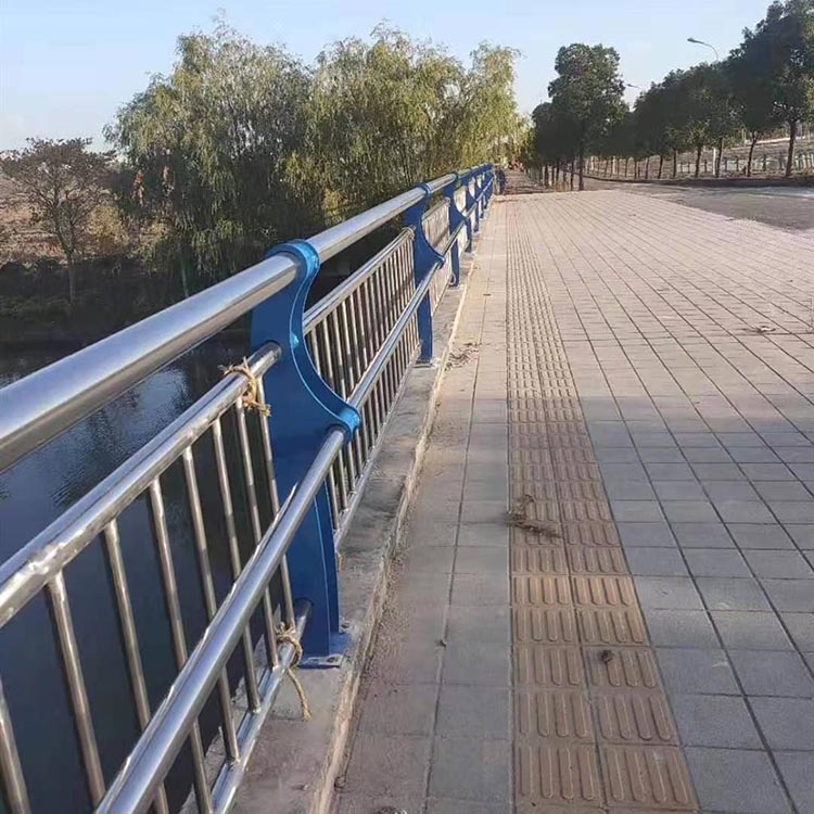 河道護(hù)欄