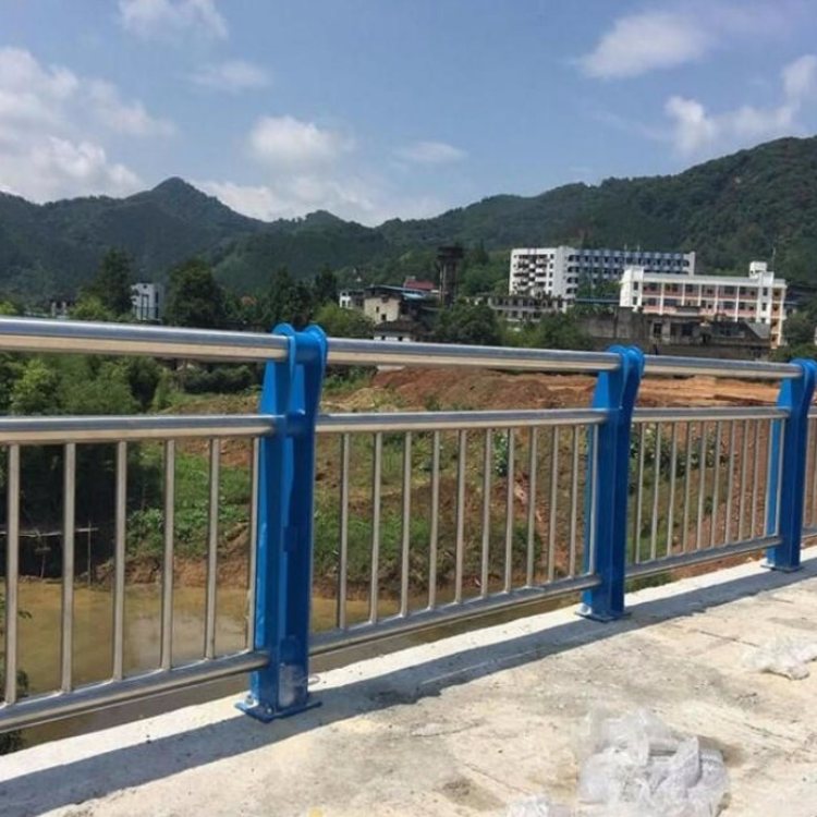 不銹鋼護(hù)欄