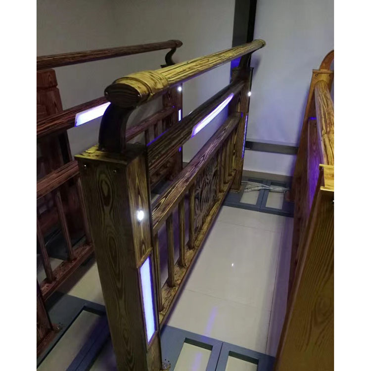 燈光護(hù)欄