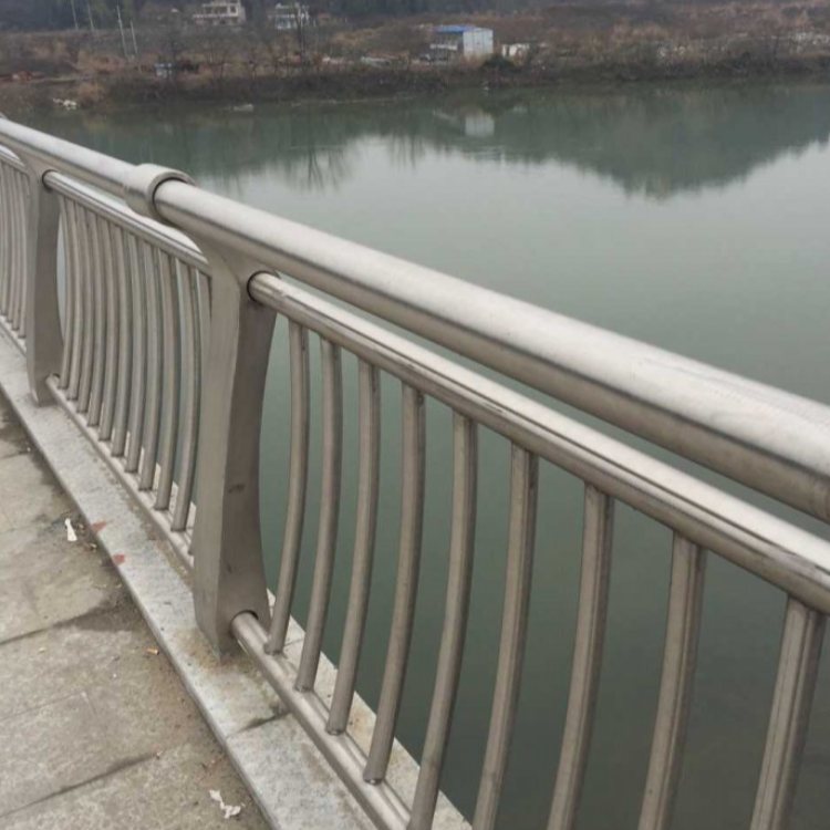 不銹鋼護(hù)欄