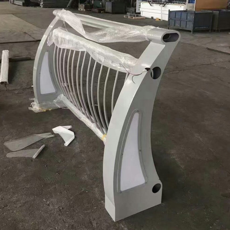 鋁合金護(hù)欄